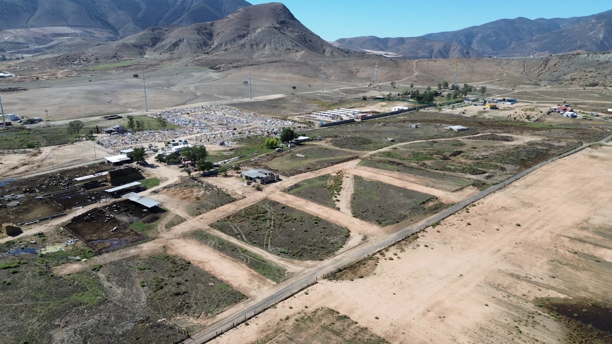 Vista aérea 4 del terreno y su entorno
