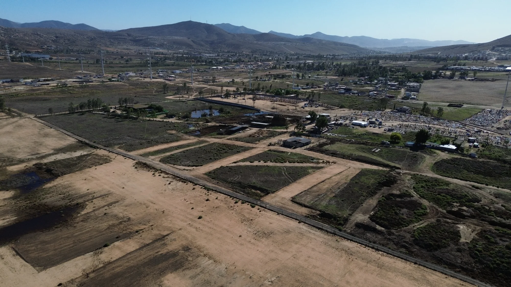 Vista aérea 10 del terreno y su entorno